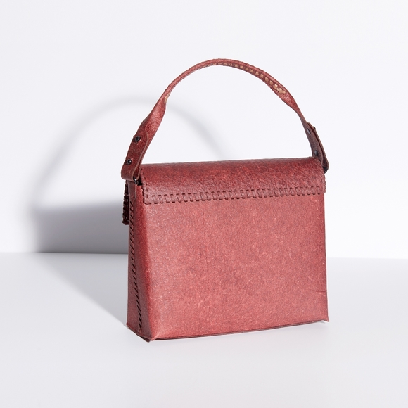 Aiya ayiA Benue Satchel with Kariba Wide Strap Red - Picture 3 of 5